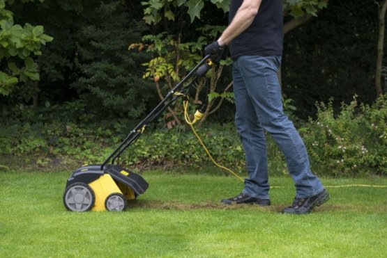 POWERPLUS POWXG7513 - Elektrický provzdušňovač / vertikutátor 2v1 1400W