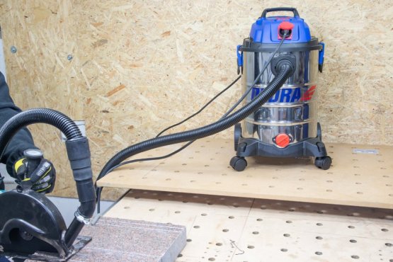 Dedra DED6601 vysavač průmyslový 1400W 30L